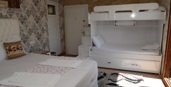 DELUXE FAMILY ROOM WHİT BALCONY